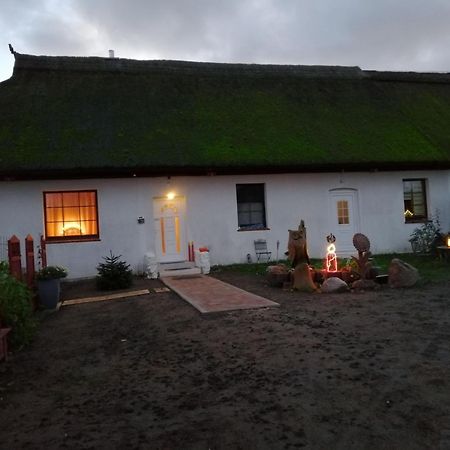 Haus am Peenebach Klein Bunzow Exterior foto