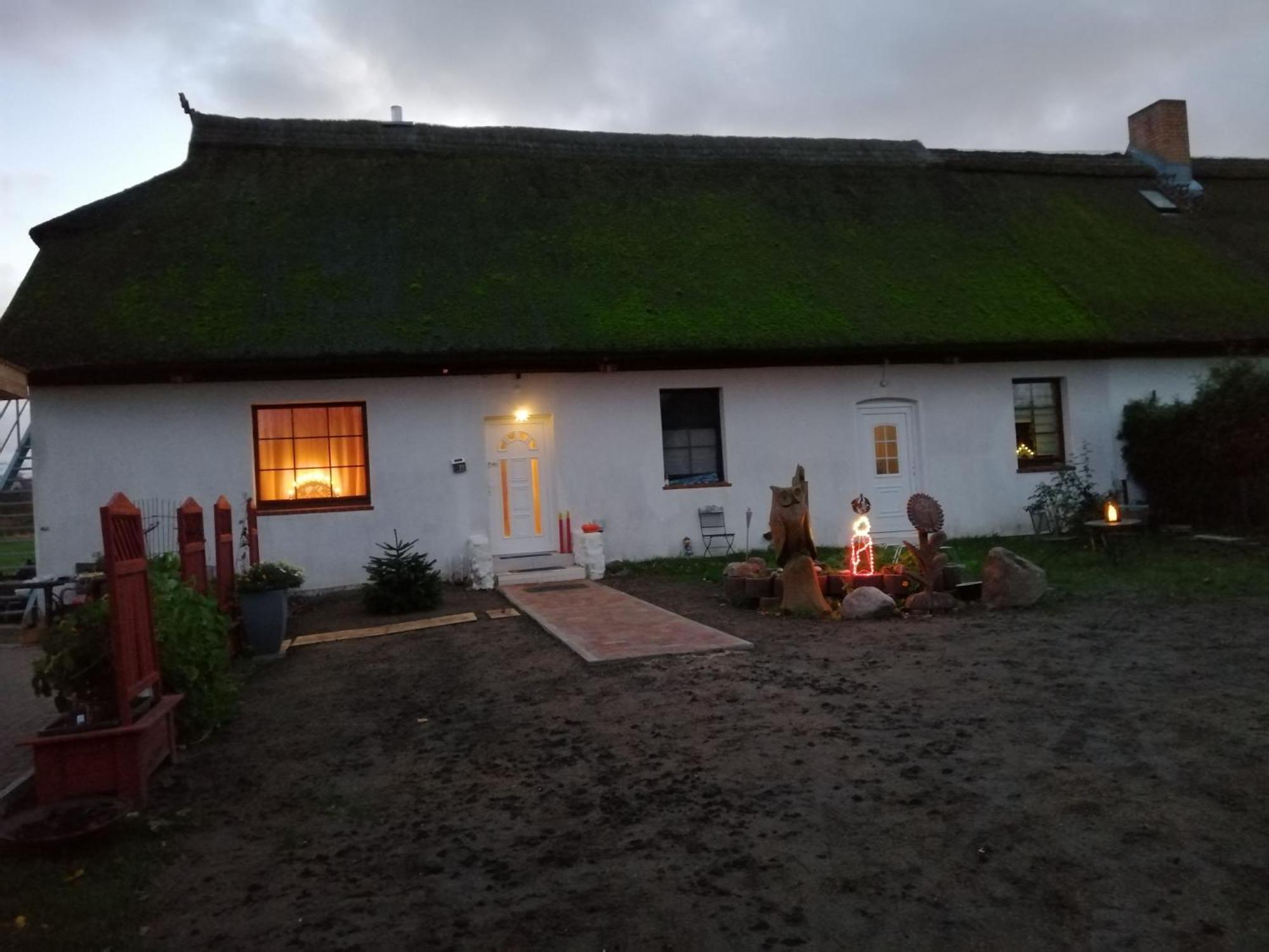 Haus am Peenebach Klein Bunzow Exterior foto